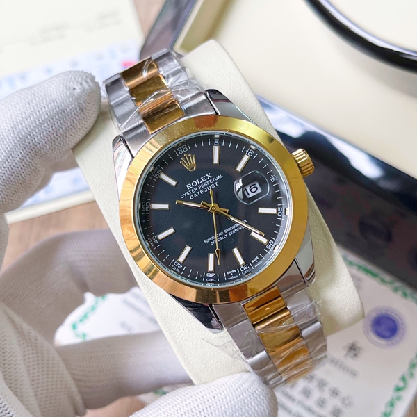 ブランド時計背面デザイン